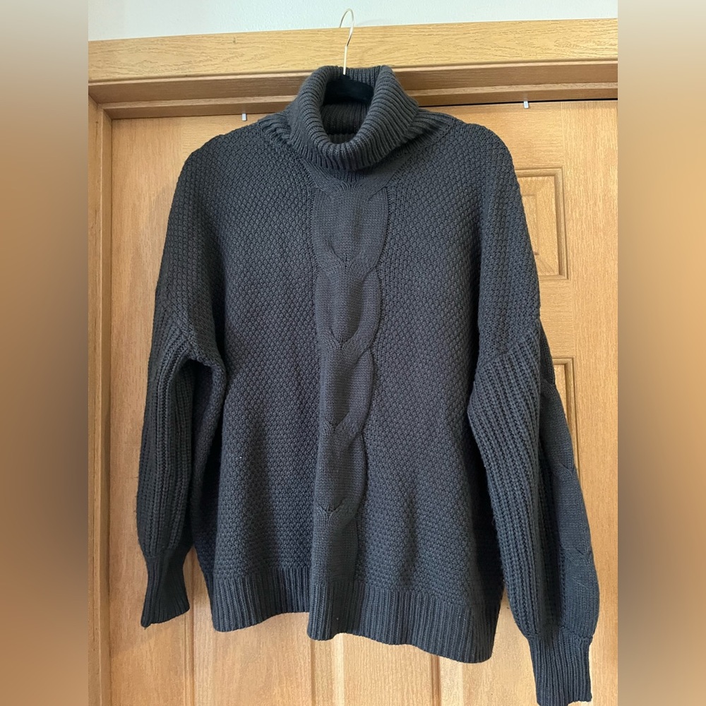 Women’s size xl Zenana green cable knit sweater